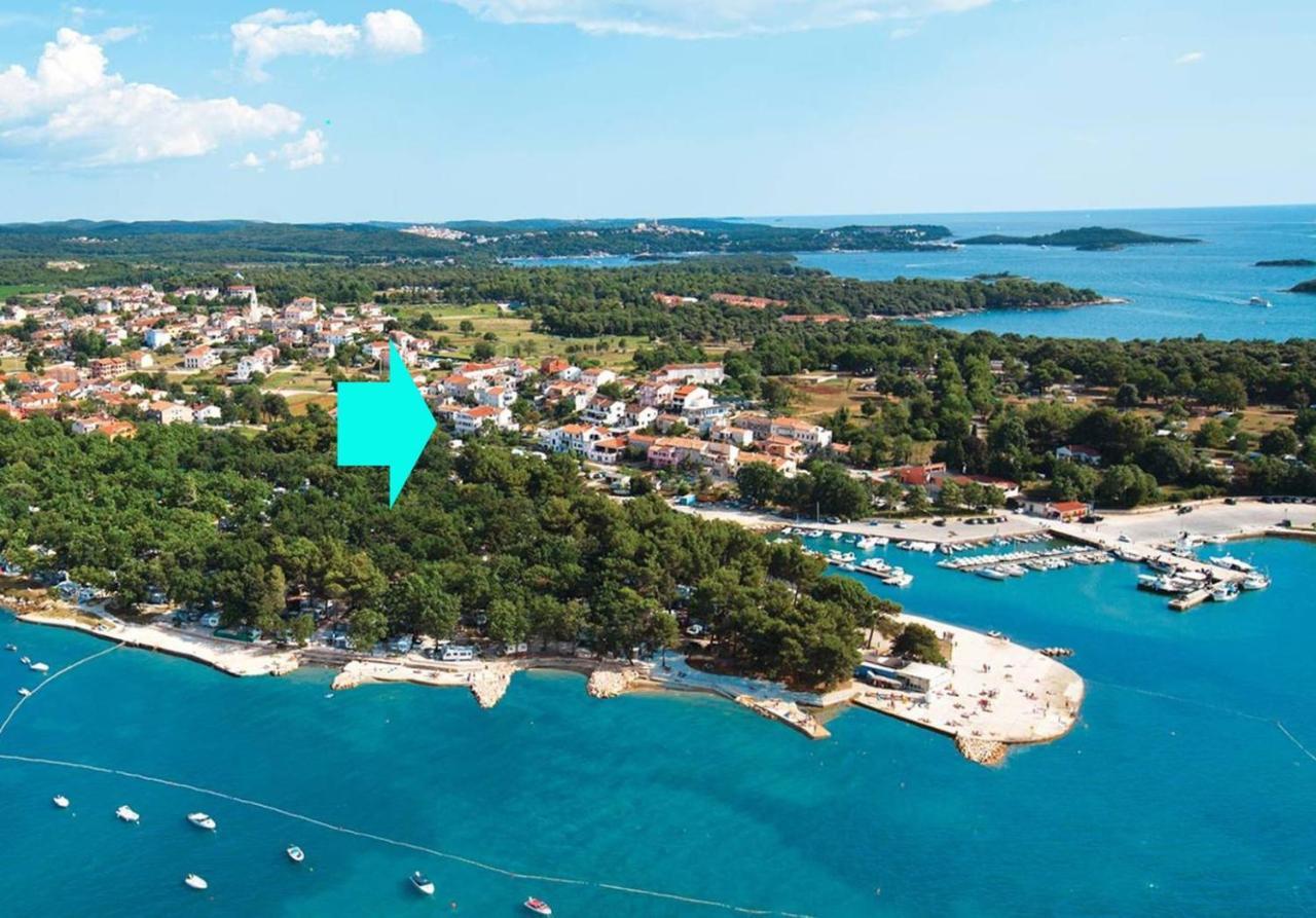 Anamarija Apartments Near The Beach And The Fantastic Adria Sea With Over 10 Small Islands Close By Funtana Exterior photo